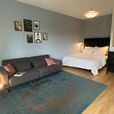 Beautiful Apartment With Balcony Berlim Exterior foto